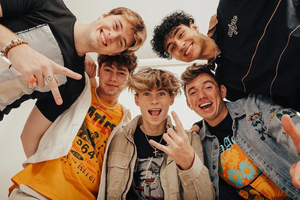 Foto de No Lonely Hearts