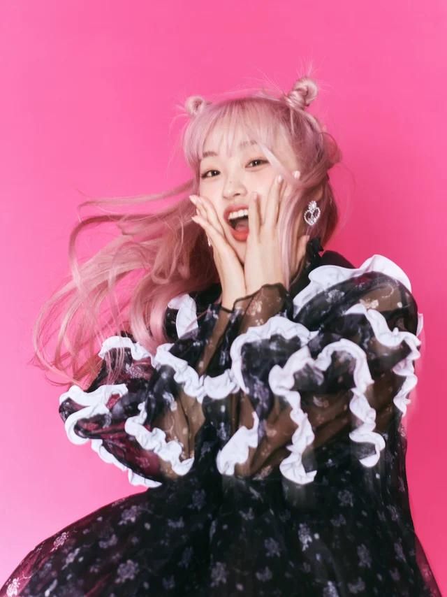 Foto de ADORA (K-pop)