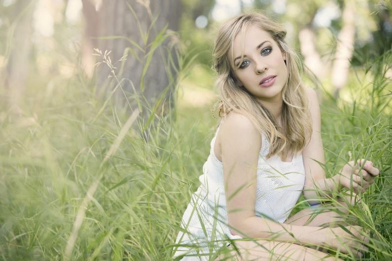 Photo of Mackenzie Porter