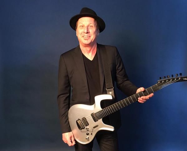 Foto de Adrian Belew