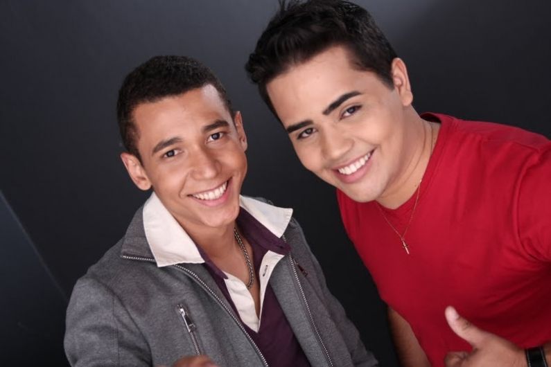 Foto de Victor e Boni