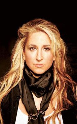 Foto de Heidi Newfield