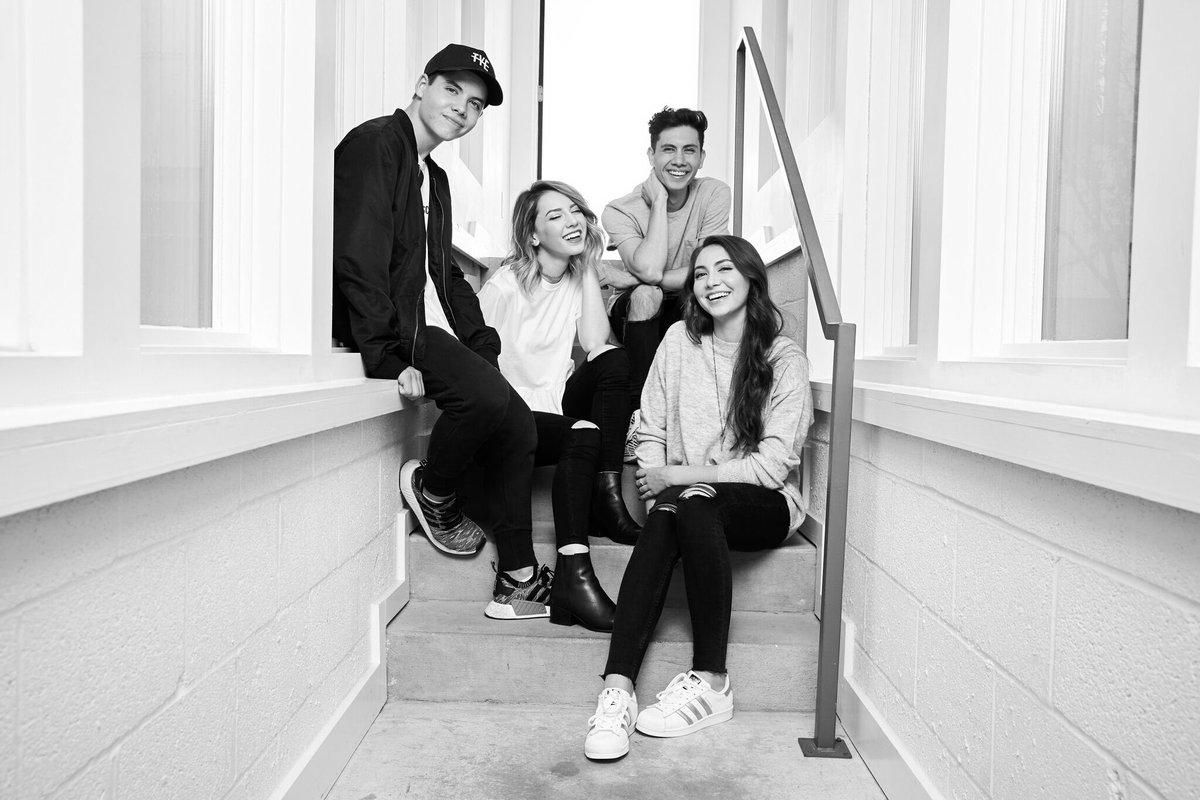 Foto de The Young Escape