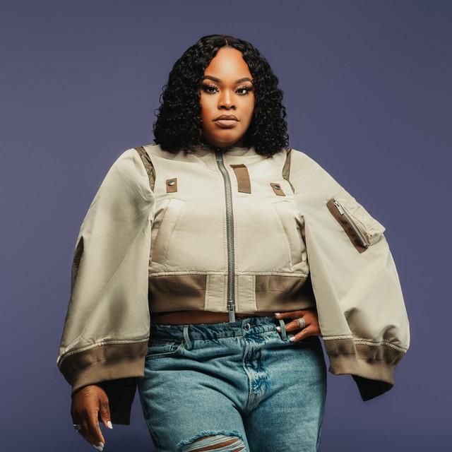 Foto de Tasha Cobbs Leonard