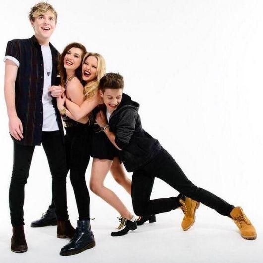 Foto de Only The Young