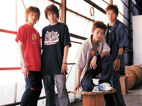 Foto de Lead (J-pop)