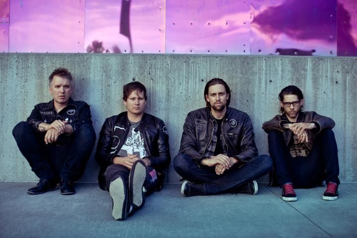 Foto de Angels & Airwaves
