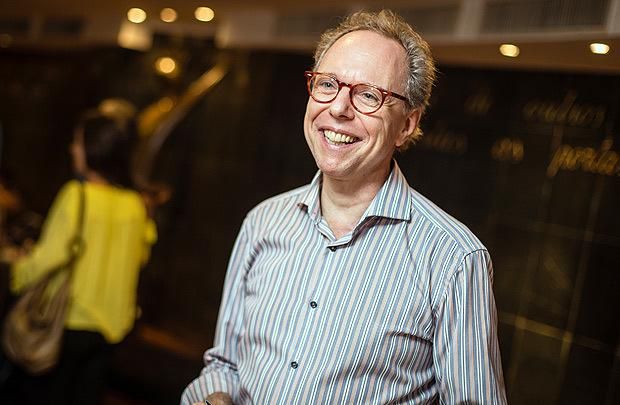 Foto de Arthur Nestrovski