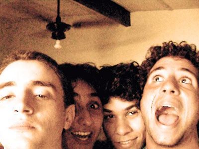 Foto de Satélites na Babilônia