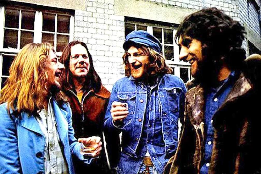 Foto de Heads Hands And Feet