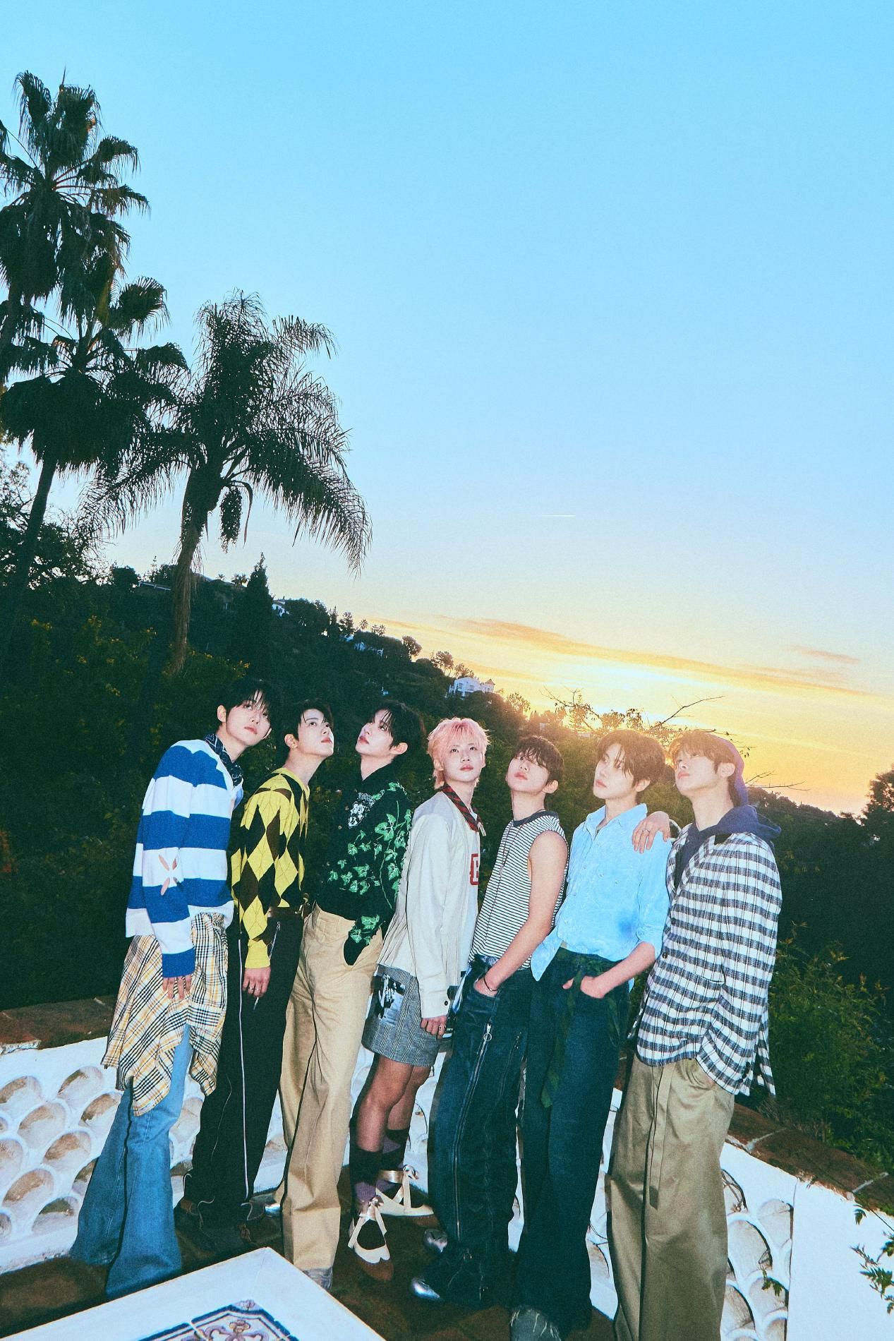 Foto de CLOSE YOUR EYES (K-pop)