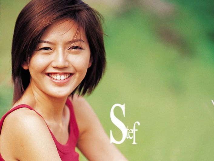 Photo of Stephanie Sun (Sun Yan Zi)