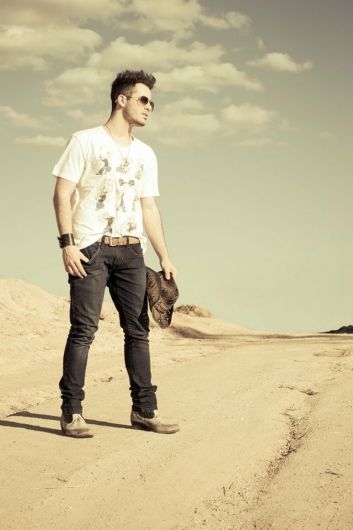 Photo of Raphael Mena