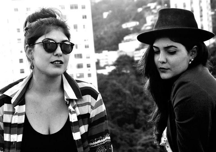 Foto de Laura e Luisa