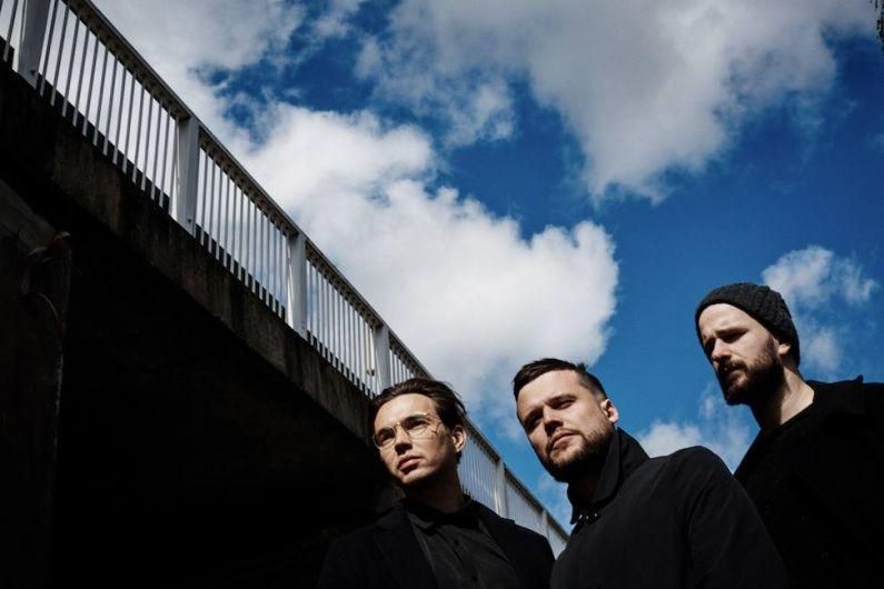 Photo of White Lies
