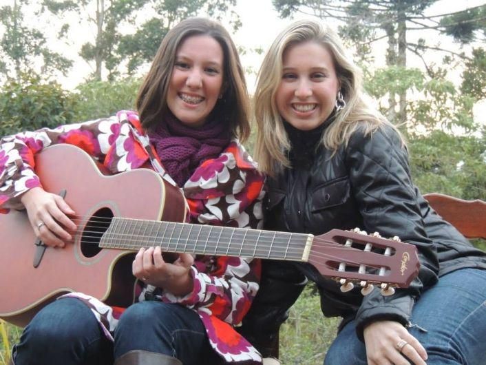 Foto de Lara e Laís