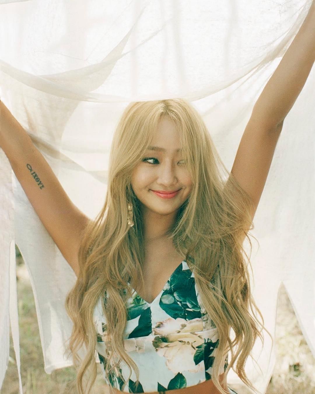 Foto de HYOLYN