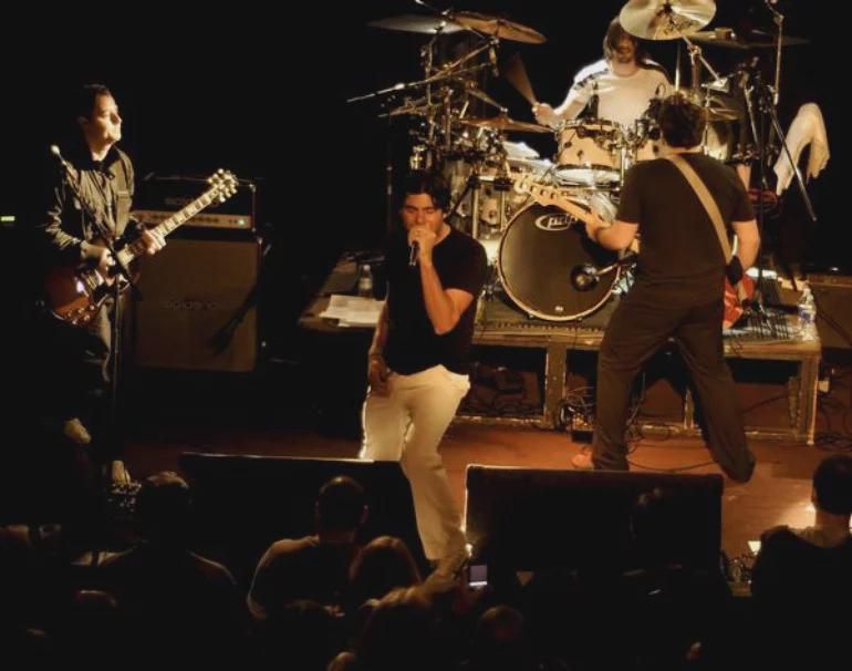 Foto de Send The Sages