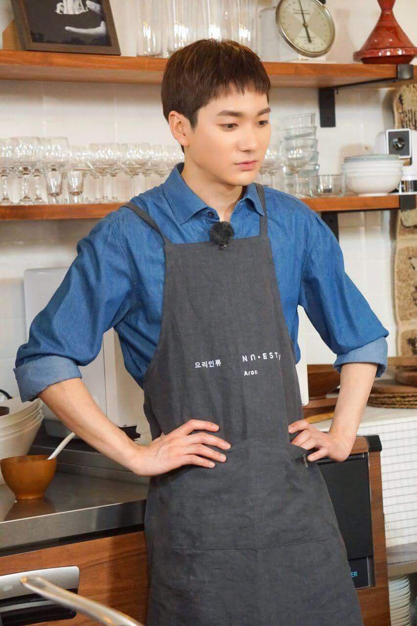 Foto de Aaron (NU'EST)