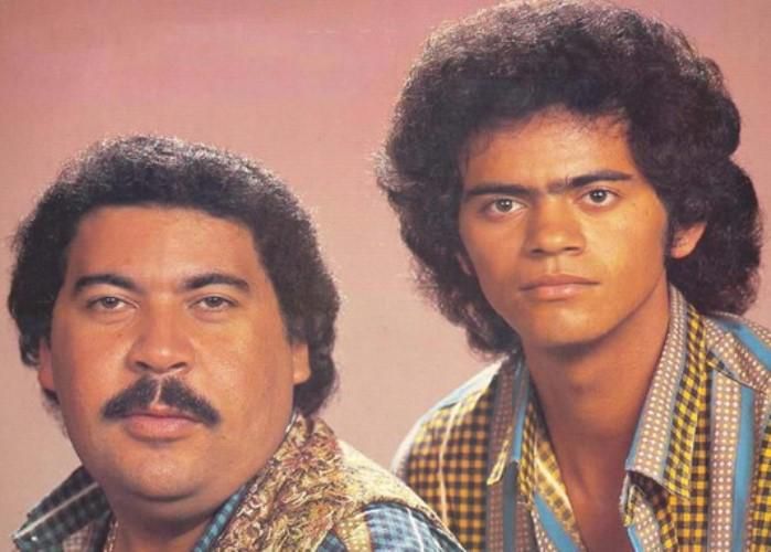 Foto de João Miranda e Maradona