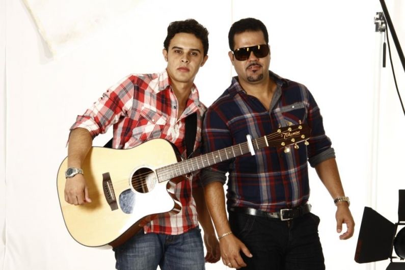 Foto de Alisson e Denilson