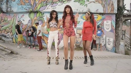 Photo of Pearls Negras