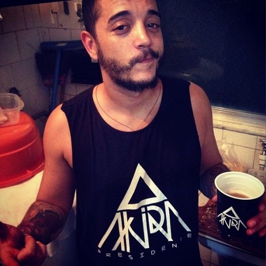 Foto de Akira Presidente