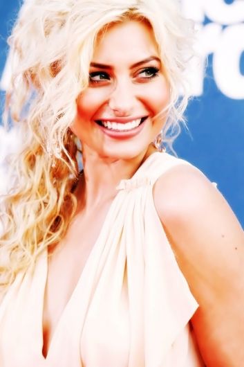 Photo of Alyson Michalka