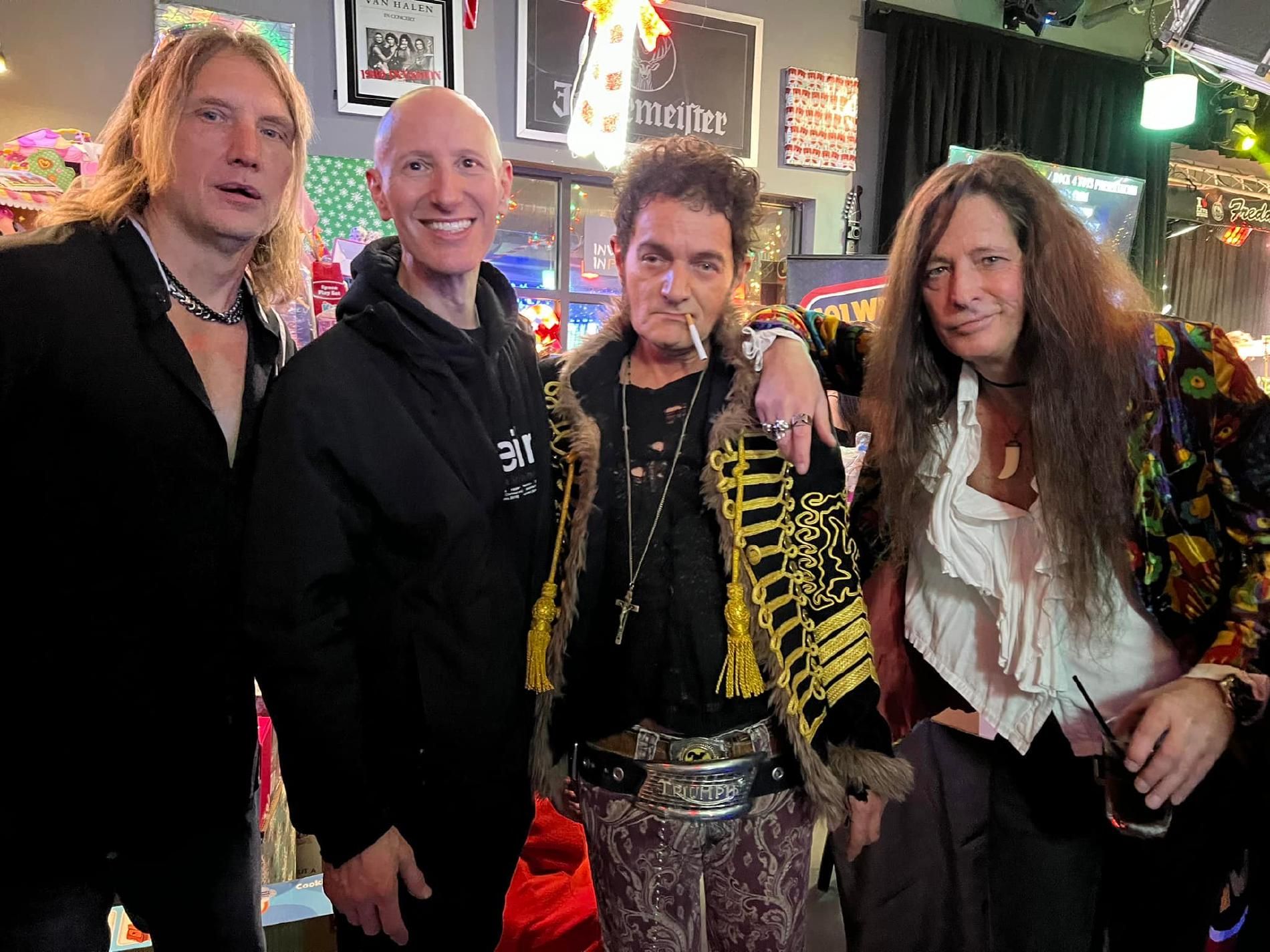 Foto de Gangway (Hard Rock)