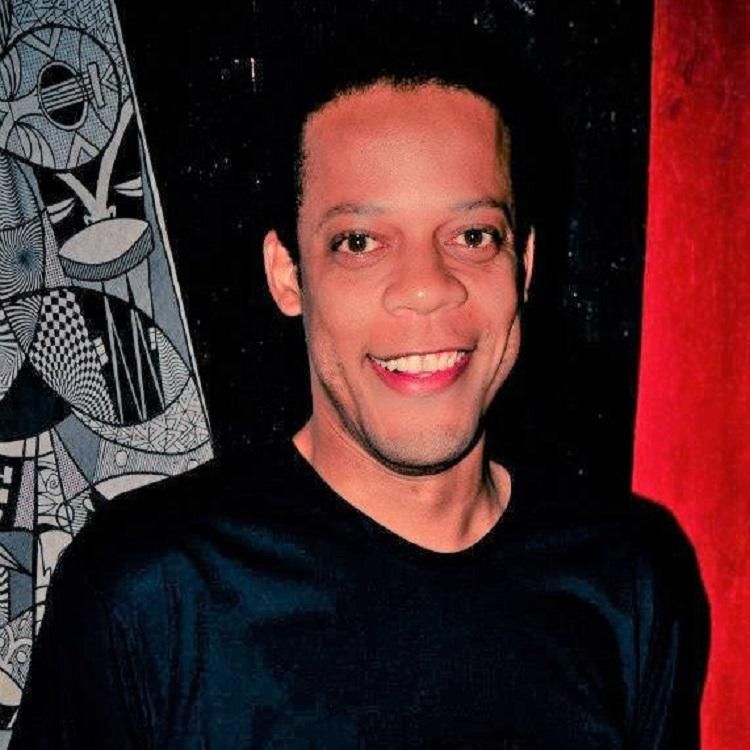 Photo of Gustavo Nobio