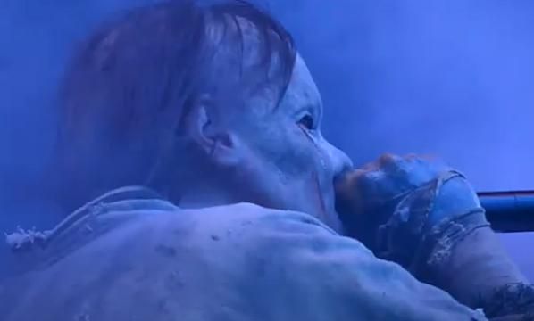 Photo of Kissing Candice