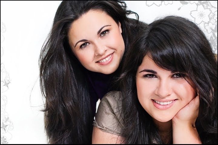 Foto de Tatiane e Jéssica