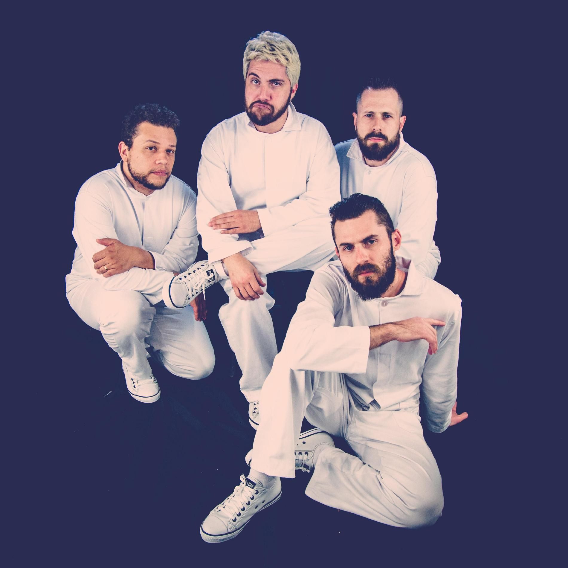 Foto de Black Bell Tone