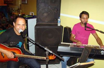 Foto de Leo Ávila e Lenno