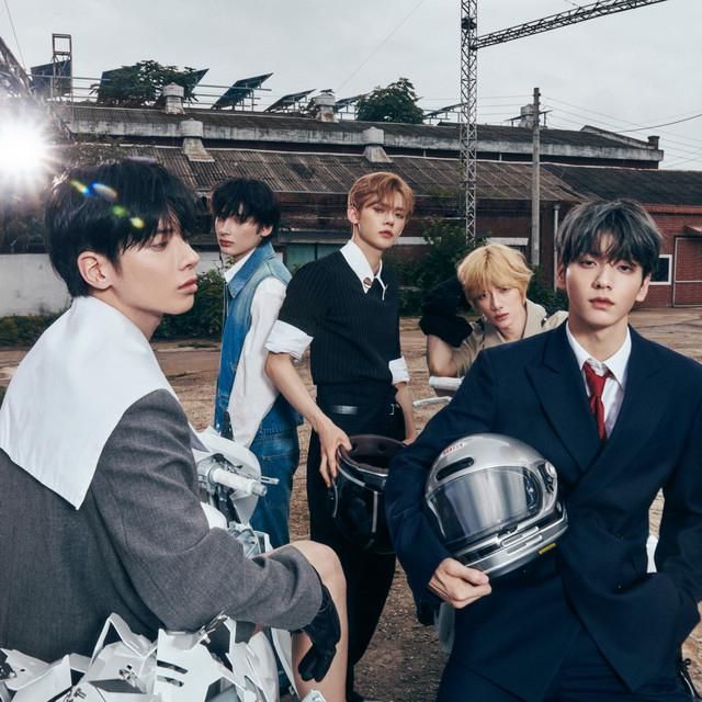 Foto de TOMORROW X TOGETHER (TXT)