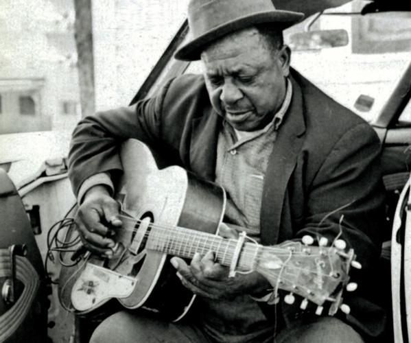 Foto de Big Joe Williams