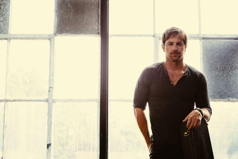 Photo of Kip Moore