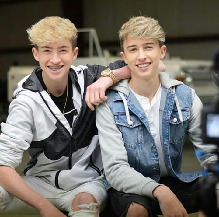 Foto de Cash and Maverick