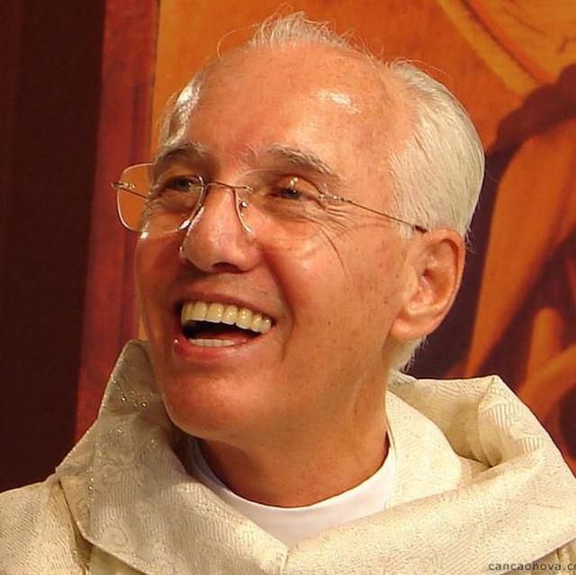 Photo of Monsenhor Jonas Abib