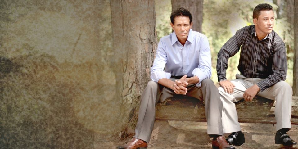 Foto de Dupla Resgatando Valores