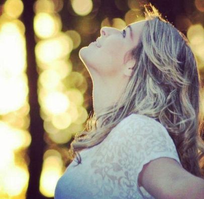 Foto de Thalyne Teles