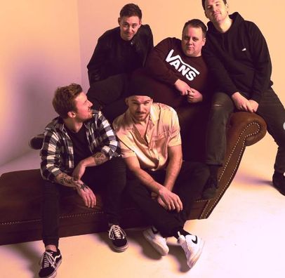 Foto de Rising Insane