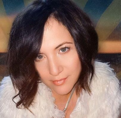 Foto de JULIE (Freestyle)