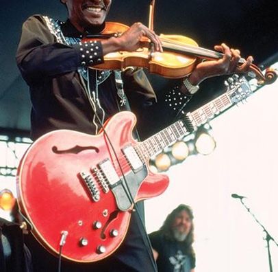 Foto de Clarence "Gatemouth" Brown