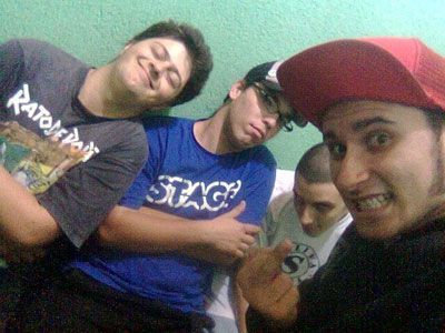 Foto de Raise Your Head