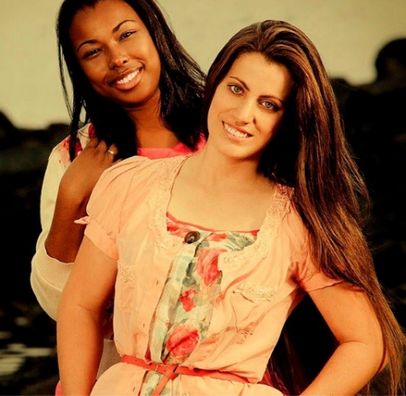 Foto de Gislaine e Suelen