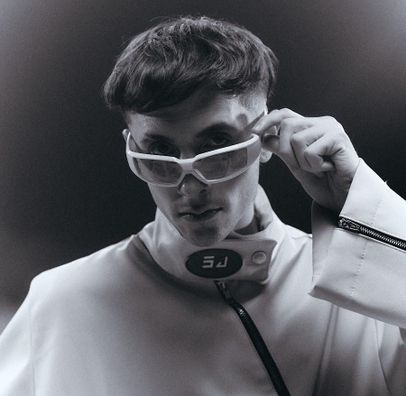 Foto de RAMKY EN LOS CONTROLES