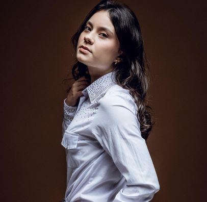Foto de Cantora Maria Victória