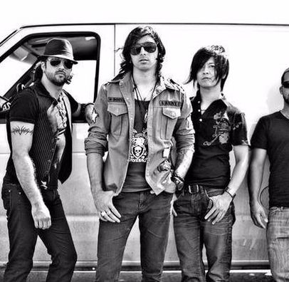 Foto de Down in Ashes