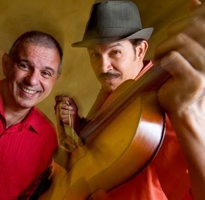 Foto de Siba e Roberto Corrêa